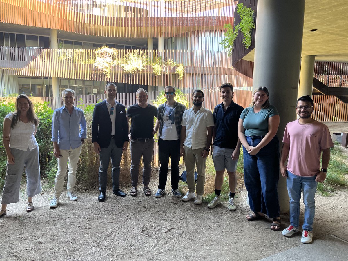 Social pixel lab and friends ⁦@jdossgollin⁩ ⁦<a href="/aaronbflores/">Aaron Flores</a>⁩ and Jonathan Frame hosting ⁦@paul_d_bates⁩ our fave flood modeler to talk about out spurious precision @cmwr_2024 hosted by ⁦<a href="/uarizona/">University of Arizona</a>⁩