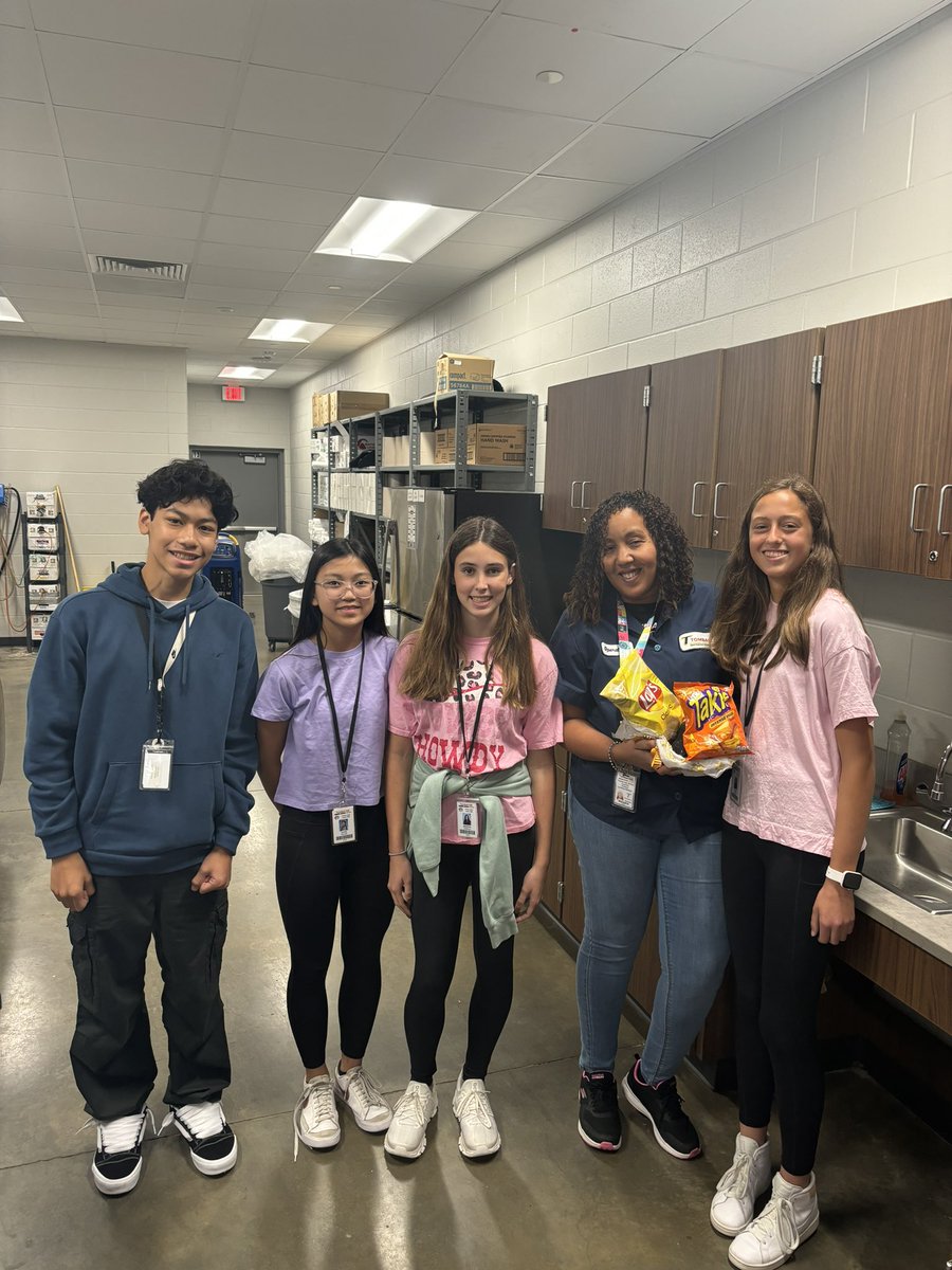 Congrats to our Tiger Staff in the Spotlight for September!  Coach Vanderbrook our Athletic Coordinator, Mrs. Dillow our Choir Director, and Mrs. Landrew our custodian show up and model our BE GOLD core values to our students daily!  We are grateful for your dedication to GLJHS!