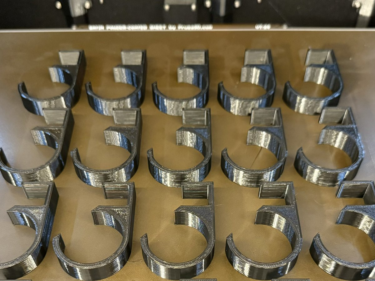 wedgeworks3D's tweet photo. Designed a #practicalPrint and it turned out almost perfect first time aroundโฆ nothin a drill could handle. ๐ But no more cables on the floor! And only cost about $4 (if you ignore the cost of the printer.). @Polymaker_3D PETG held a power brick with any bending FTW. https://t.co/2LBRPtcIlS