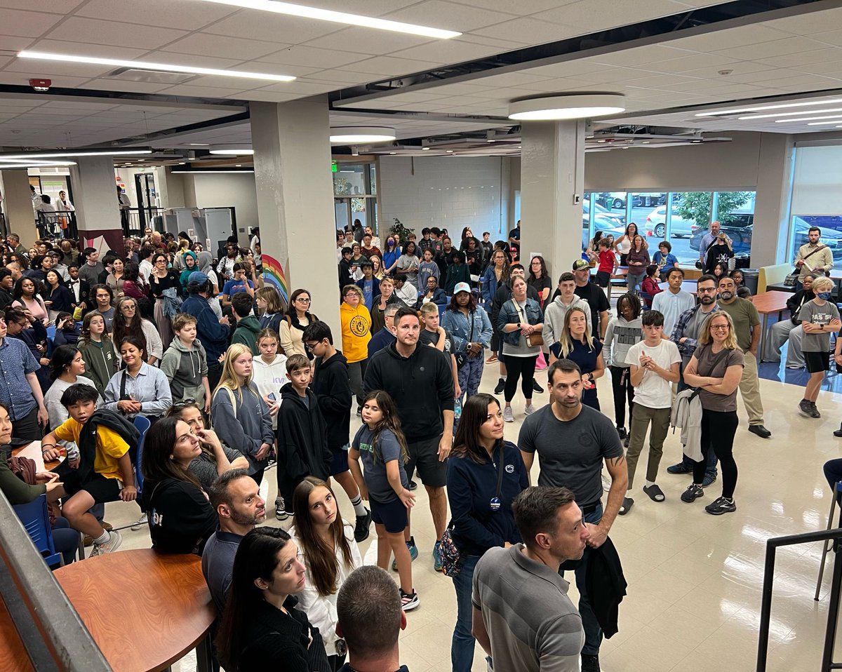 slanews's tweet photo. It’s Open House!!! https://t.co/KuYXIq4UeA