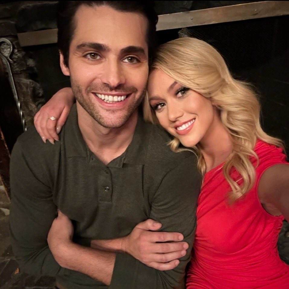 Kat_McNamara's tweet photo. Happy birthday to the man, the myth, the @matthewdaddario - the best big brother, partner in crime, Scotch enabler, family, and so much more. 🧁🥃 Matt, you are clever, unique, kind, ingenious, and just the right amount of stark raving sane. I’ve always looked up to you - literally and figuratively. Thank you for being an adivsor, influence, confidant, and friend. Love ya. 🩵