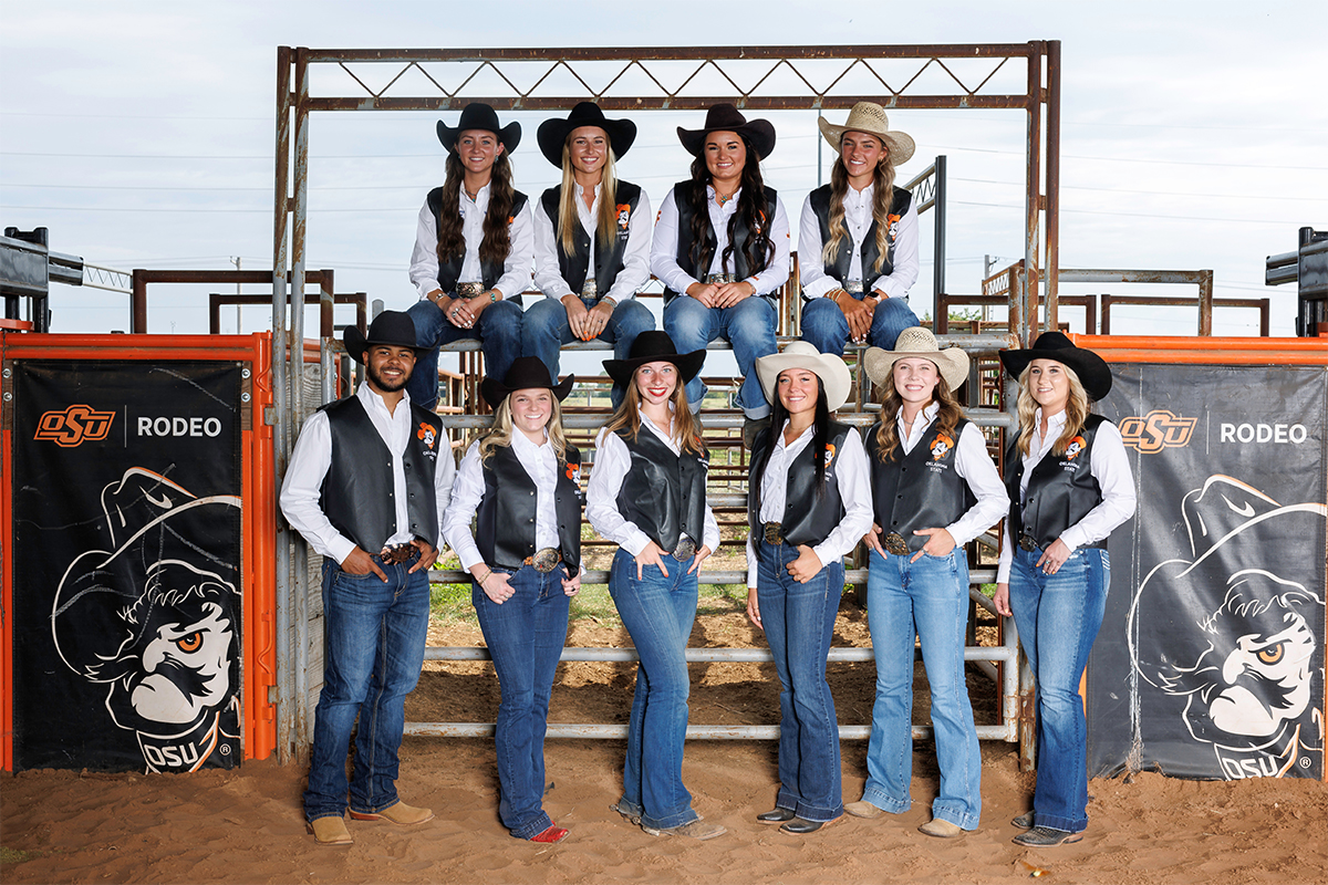 Our sophomores are back in action for another season! 🔥

Meet the sophomores: (Top, left to right) Jada Trosper, Dylan Sinclair, Kenna Mclemore, Sydney Hollingsworth 
(Bottom, left to right) Hector Peguero, Ava Sanders, Alexa Davis, Ava Mills, Tierney Myers, Chloe Castle