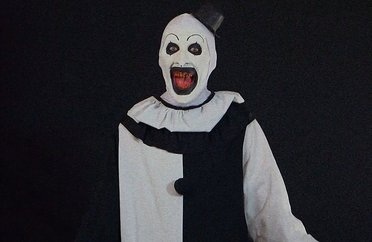KryptKeeper21's tweet photo. David Howard Thornton as Art the Clown 🔪🩸 https://t.co/yicatCDqUP