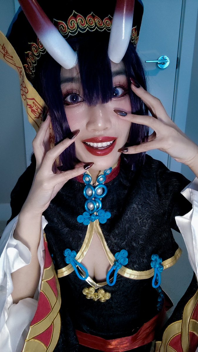 hanamyuuu_'s tweet photo. spoooooky season is here!

i can finally release some photos of shuten douji since it's now october!

#shutendouji #fgoshuten #fgocosplay https://t.co/YYyXFvhlw8