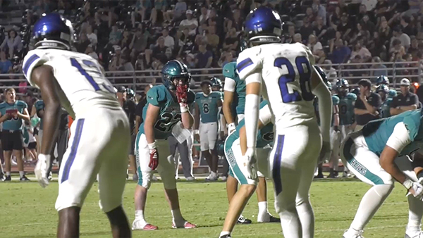 VIDEO: Game of the Week highlights presented by Raising Cane's: <a href="/chandlerwolves/">CHS Wolves Football </a> vs. <a href="/HighlandHawksFB/">Highland Hawks Football</a>. In a battle of 6A heavyweights, Hawks controlled the game and clock for a 20-14 victory. #azpreps365
youtu.be/S7q9rviHh3E