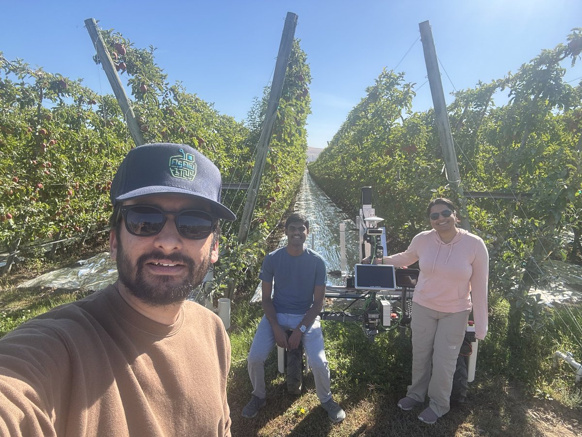 Dawood Ahmed (@dawood_a) on Twitter photo Exciting day running bin picking experiments on Farm-ng robot with <a href="/divyanth_lg/">Divyanth Loganathan Girija</a> <a href="/syedusamasabir/">Syed Usama Bin Sabir</a> and @priyankaupadhyaya
<a href="/AgAID_Institute/">AgAID Institute</a> <a href="/WazzuCpaas/">WSU CPAAS</a> Exciting day running bin picking experiments on Farm-ng robot with <a href="/divyanth_lg/">Divyanth Loganathan Girija</a> <a href="/syedusamasabir/">Syed Usama Bin Sabir</a> and @priyankaupadhyaya
<a href="/AgAID_Institute/">AgAID Institute</a> <a href="/WazzuCpaas/">WSU CPAAS</a>