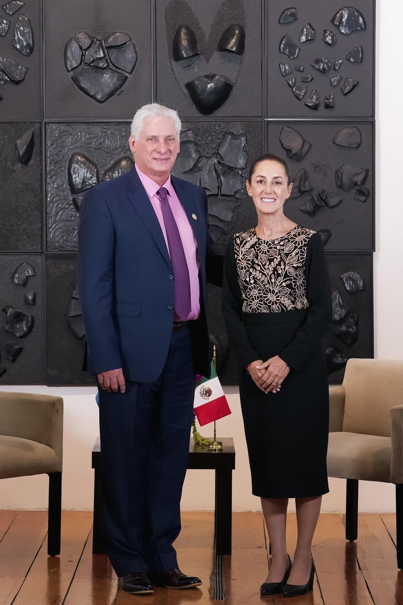 Enrique Villuendas (@evilluendasc) on Twitter photo LA IMAGEN DEL DÍA: <a href="/DiazCanelB/">Miguel Díaz-Canel Bermúdez</a> con la Presidenta de México, <a href="/Claudiashein/">Claudia Sheinbaum Pardo</a>. ¡Felicidades! LA IMAGEN DEL DÍA: <a href="/DiazCanelB/">Miguel Díaz-Canel Bermúdez</a> con la Presidenta de México, <a href="/Claudiashein/">Claudia Sheinbaum Pardo</a>. ¡Felicidades!