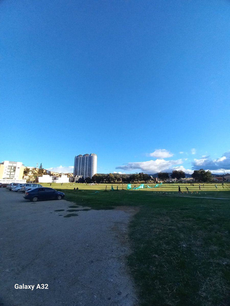 EdissonSuarezO's tweet image. Espacios para el #Fútbol en #TunjaCapital.
#CapitalesDelFútbol 
@Edgar_LaRotta