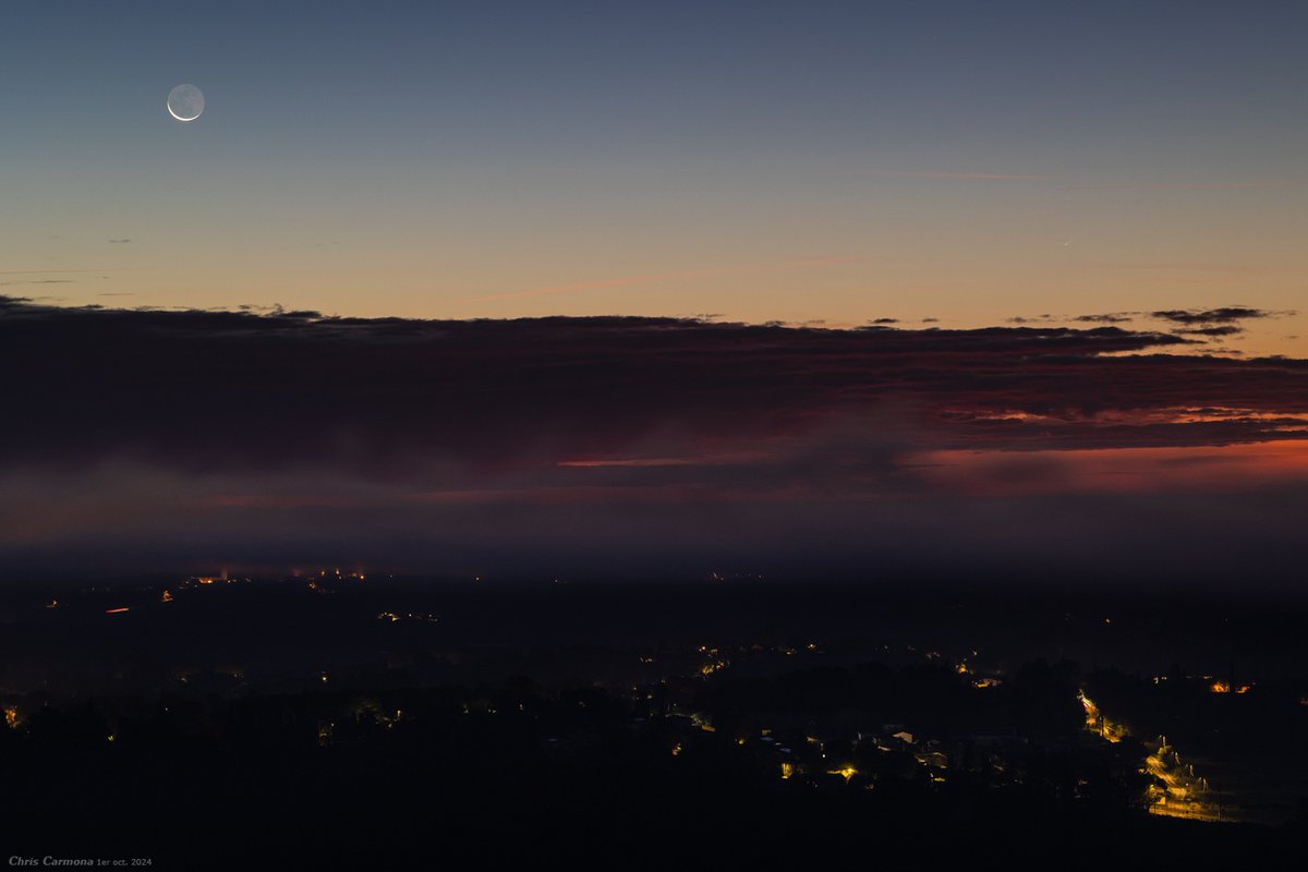 CCChrispic's tweet image. Ce 1er jour d'octobre est symbolique avec son brouillard matinal... si tôt dans la saison, "not sure if gusta" selon le meme, mais avec une belle Lune et surtout la #CometC2023A3, c'est cool ! #stratus #sunrise Vue depuis l'Est Hérault. [1/2]
HQ : chrispics.fr/cieletnuages/c…
