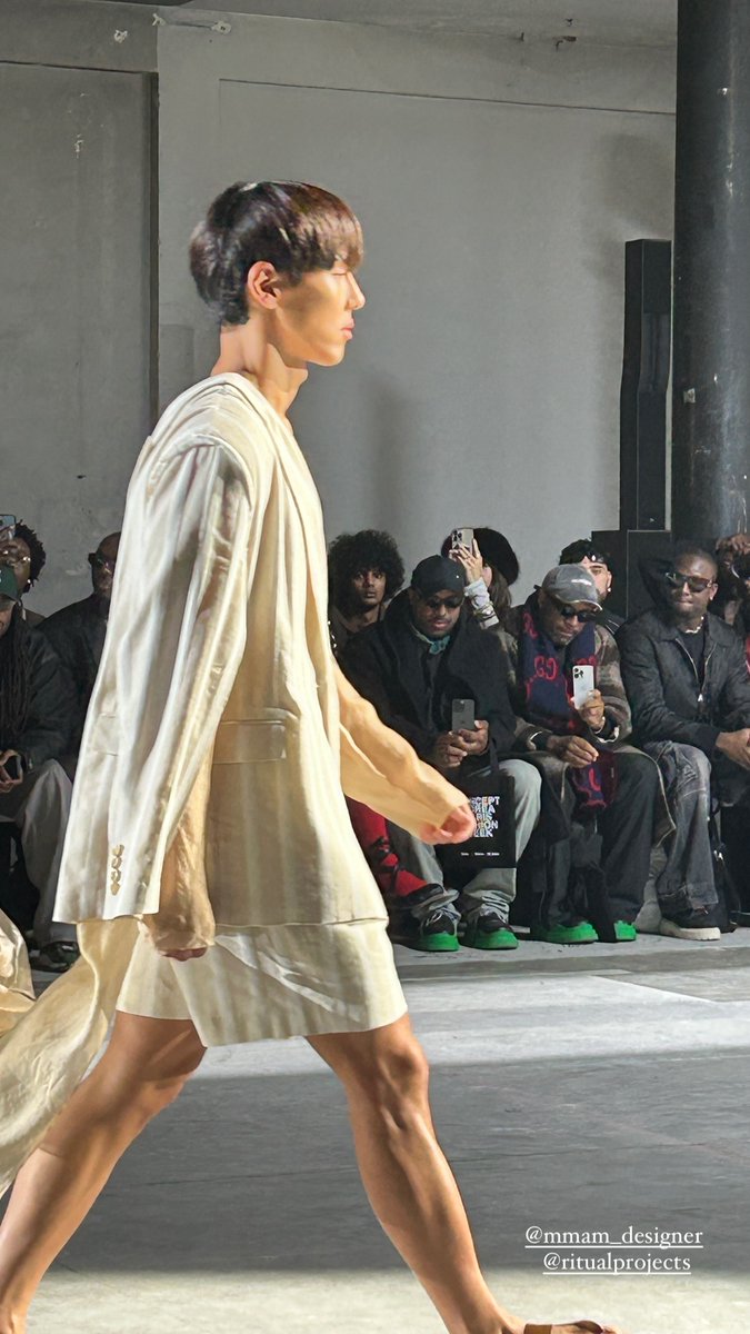 H_ONE_A's tweet image. 인스타

#PFW #PFW2025 #파리패션위크
#몬스타엑스 #MONSTAX
#셔누 #SHOWNU