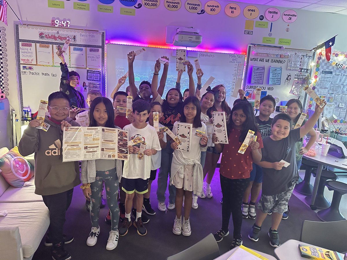 ItsMsHicks's tweet photo. Thank you @texasroadhouse in Flower Mound for donating menus &amp; free kids meals to help create an interactive learning experience for my 4th graders as they learned how to add and subtract decimal numbers today in math! It made for some fun real-world learning! 🥰 @ParkwayES https://t.co/94N5XU87pd
