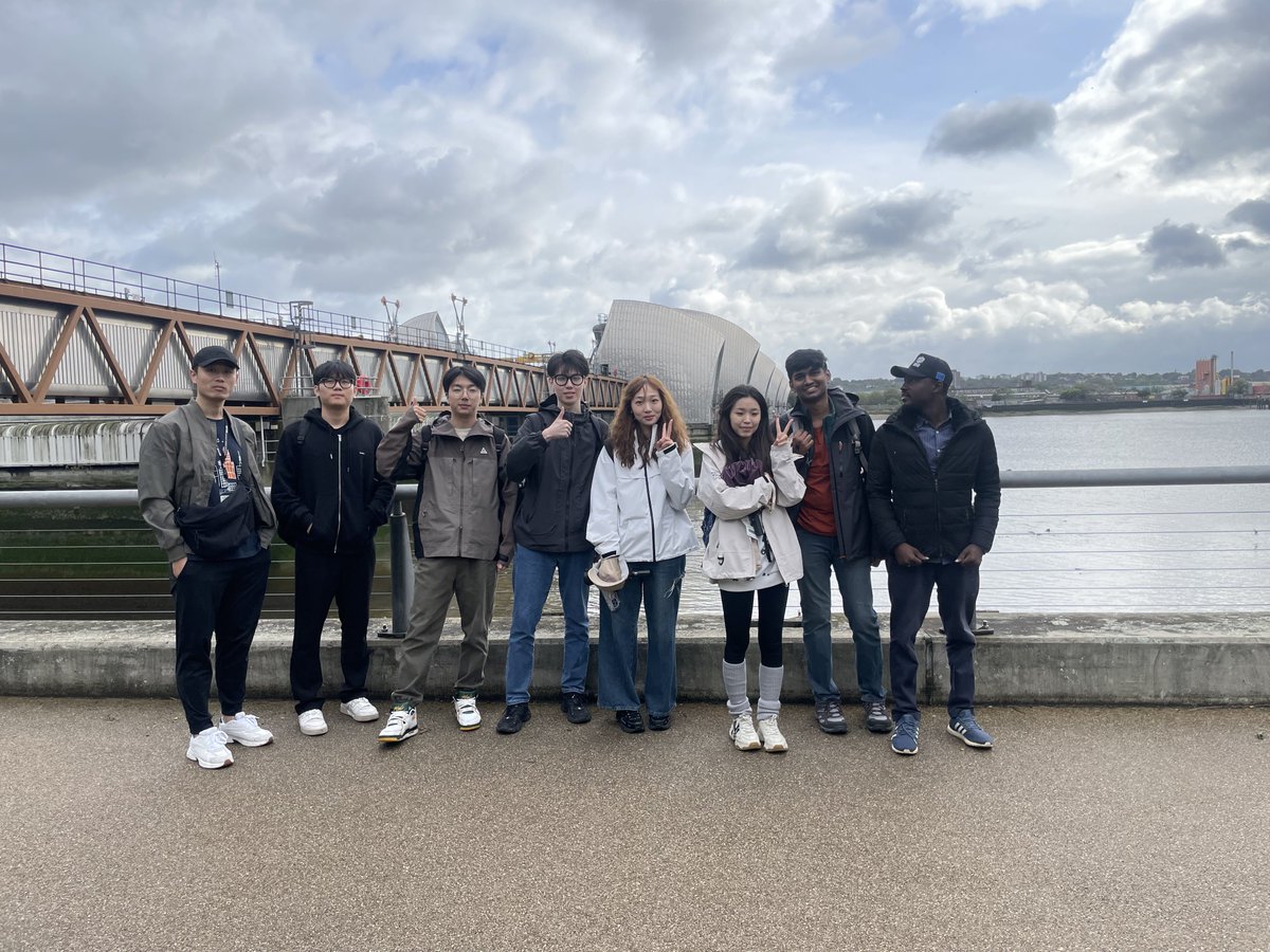 idris_baba_'s tweet photo. Together with the team “The Victory Team” at the River Thames in London City #CasaTreasureHunt2024 https://t.co/vVBaNlBVgg