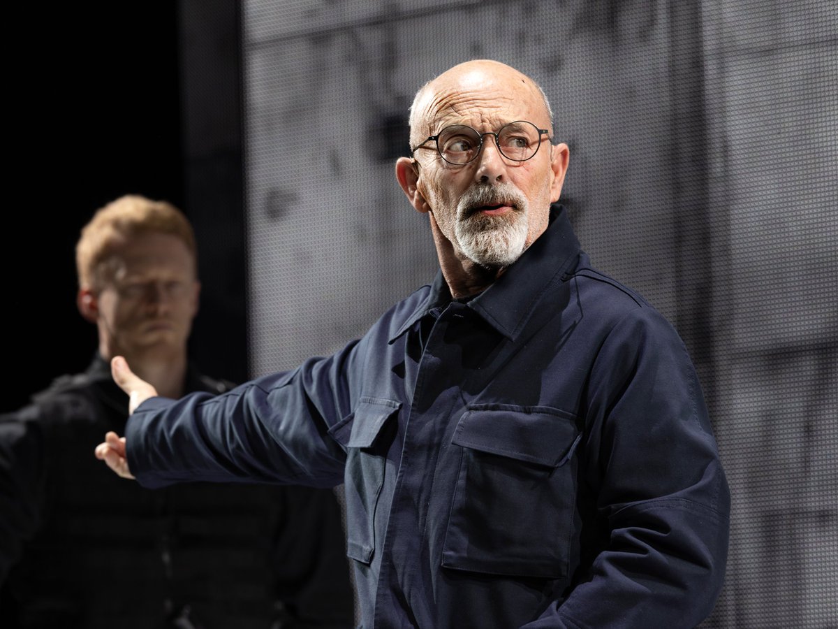 Unbelievably good 1984 <a href="/MalvernTheatres/">Malvern Theatres</a> til Sat with Keith Allen, Mark Quartley &amp; <a href="/EleanorWyld/">Eleanor Wyld</a> by <a href="/TheatreRBath/">Theatre Royal Bath</a>. It's tense, thrilling, clever &amp; feels so current. Nice touch of #BigBrother eye watching everyone even audience. #GeorgeOrwell would be proud. A must-see ⭐⭐⭐⭐⭐