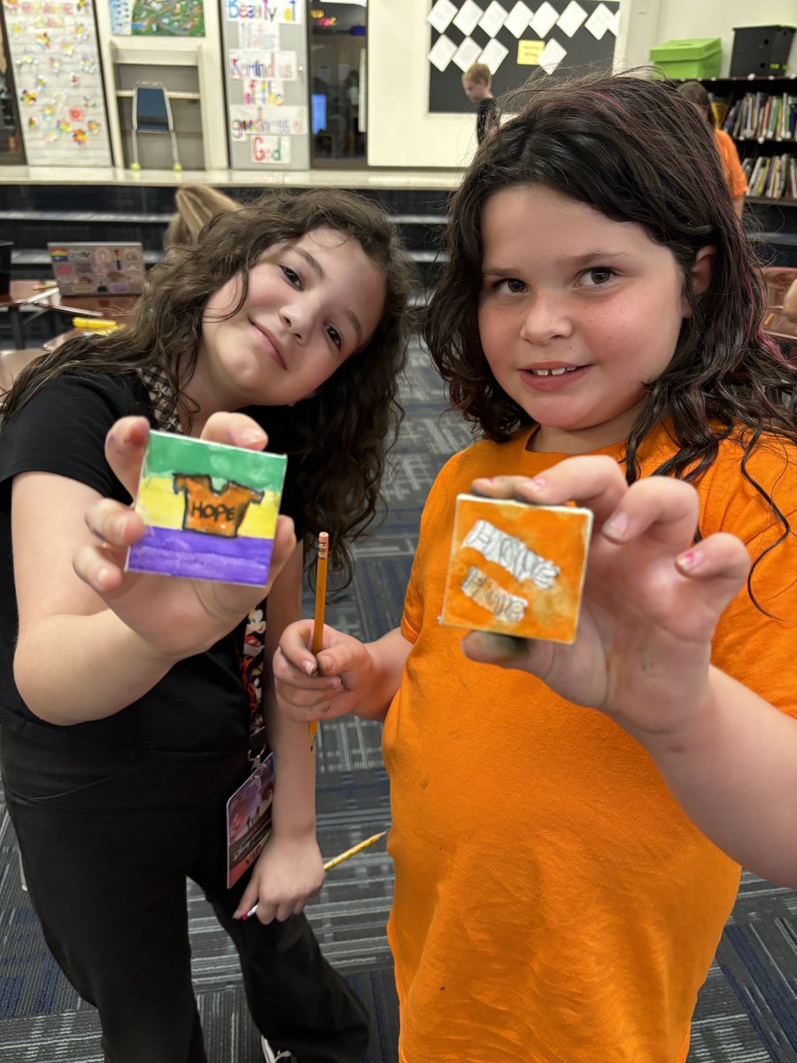 On Truth and Reconciliation day, we create tiles to honour the lives of children affected by the Indian Residential schools. Fifty year doing this activity and the 3s still amaze me with their thoughtful work 🧡<a href="/GShepherdOCSB/">Good Shepherd School</a> <a href="/ocsbindigenous/">OCSB Indigenous Ed</a>