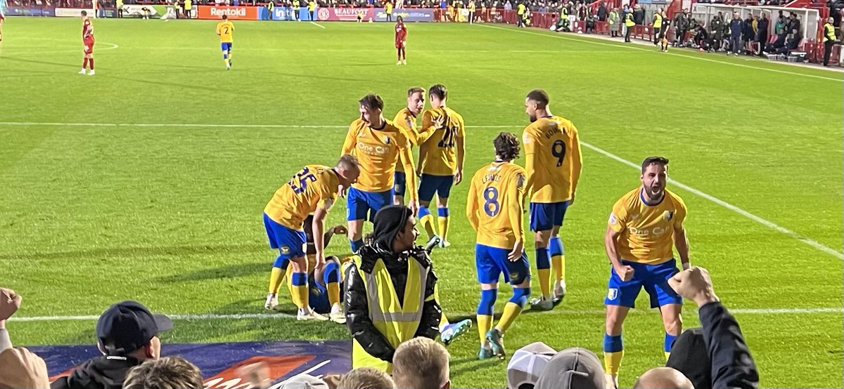 dancedaddy's tweet photo. @mansfieldtownfc You’re welcome! Get in! ⚽️⚽️ https://t.co/1PckxRs4sW