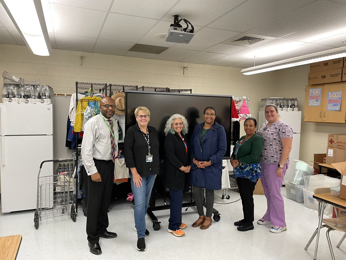 Arcola ES Community School Liaison tweet media