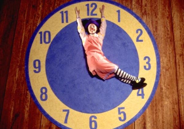 CraigBaird's tweet photo. London has Big Ben (Elizabeth Tower).
Prague has the Astronomical Clock.
But Canada has The Loonette The Clown Clock from The Big Comfy Couch.
The GOAT of Clocks. https://t.co/TV6fZciAJQ