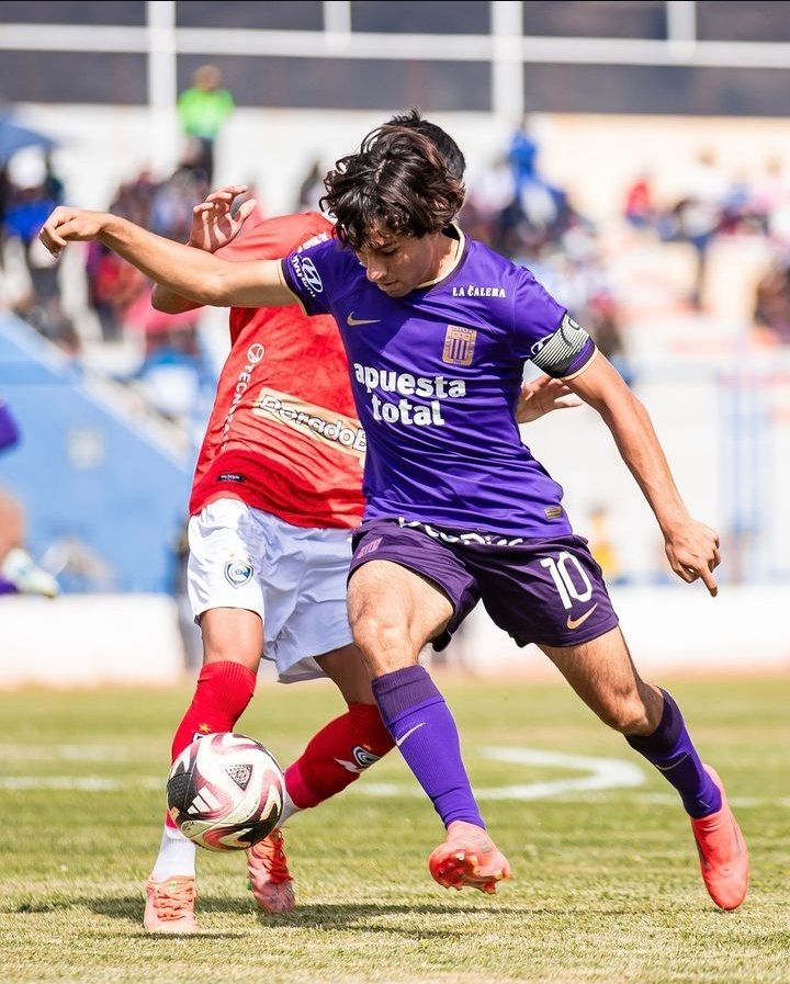 redalianza's tweet photo. La camiseta morada versión 2024 en honor al Señor de los Milagros fue estrenada por el equipo de Reserva y con un triunfo de altura.
Cienciano Reserva 1-2 AL Reserva.
#ConTodaLaFE 🟪⬜️🟪 https://t.co/jjTqxCVaMl