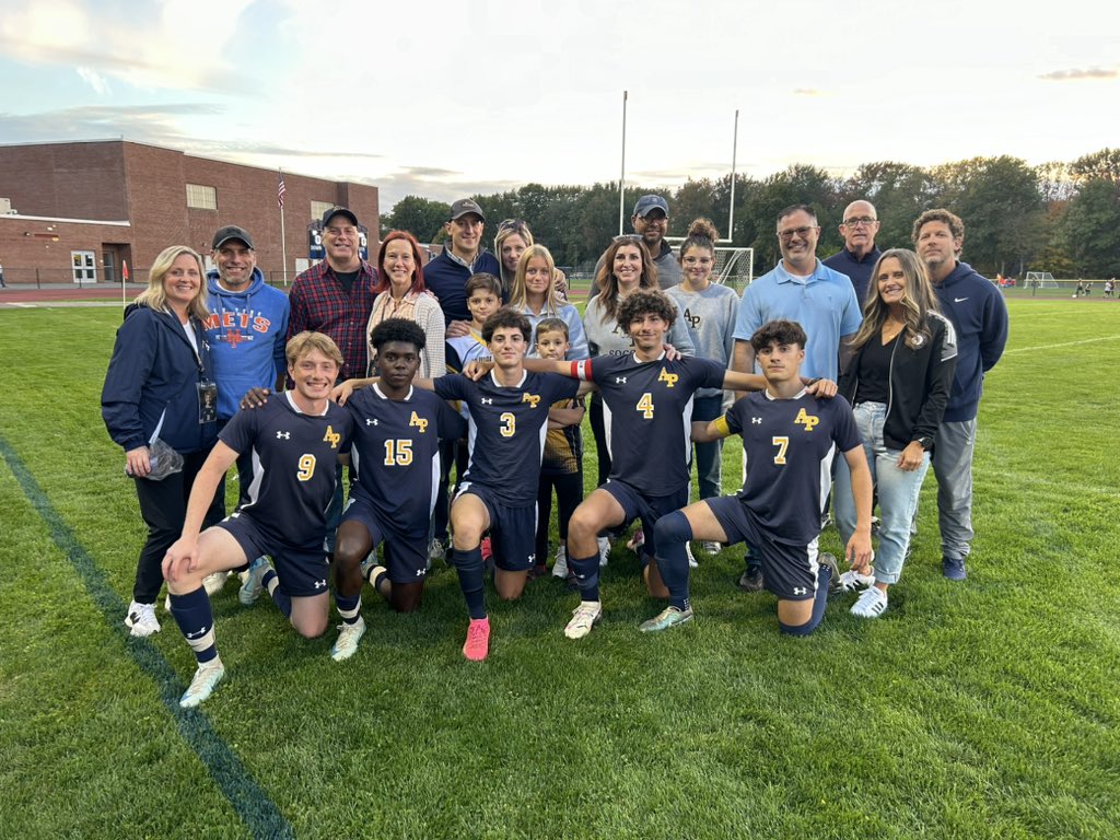 Averill Park Golden Knights tweet media