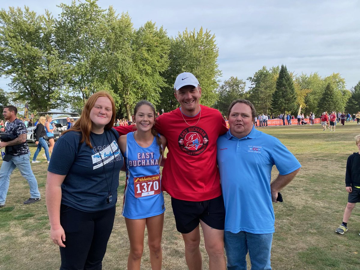 EBCoachRin's tweet photo. Jaden Connolly breaks the 5K EBHS school record with a time of 21:26.0 previously held by Whitney Brady. https://t.co/WNO7MjSoq5