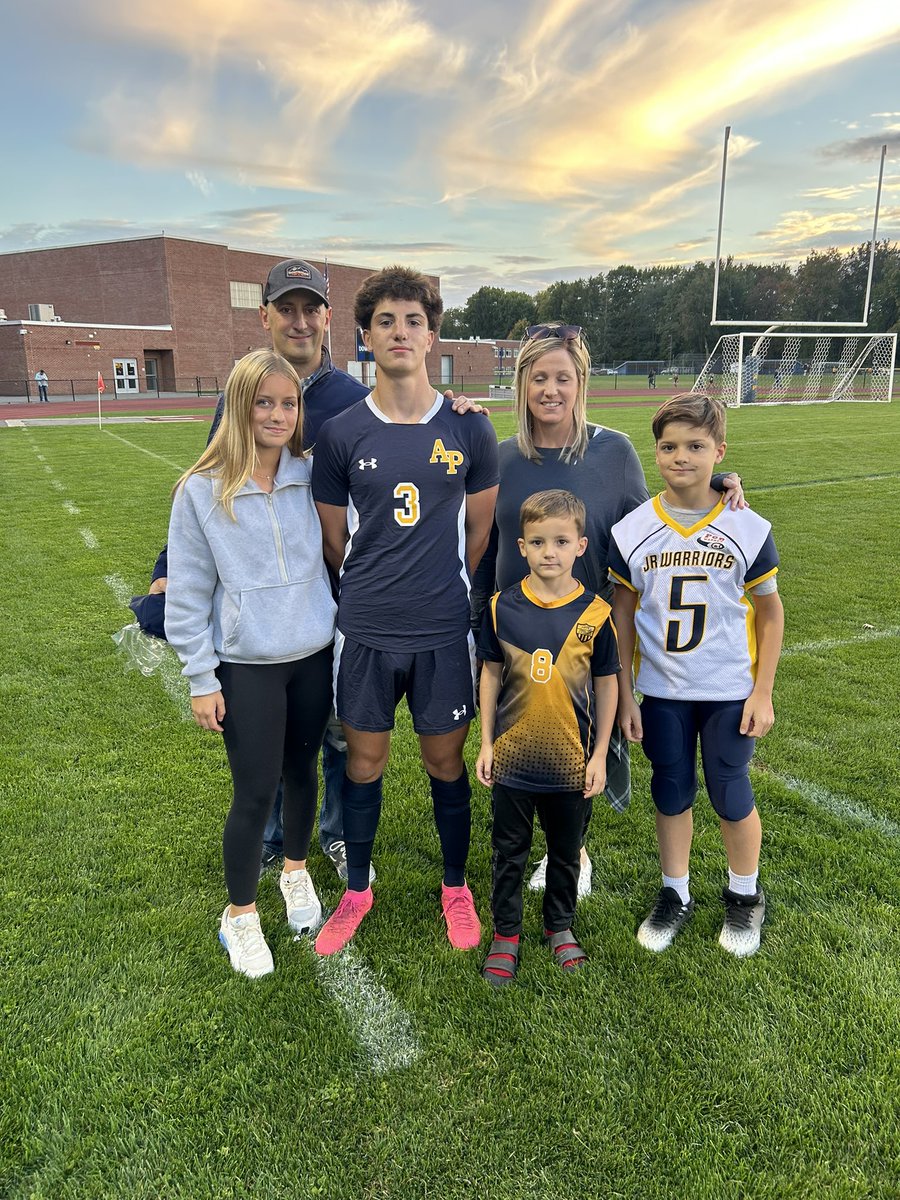 Averill Park Golden Knights tweet media