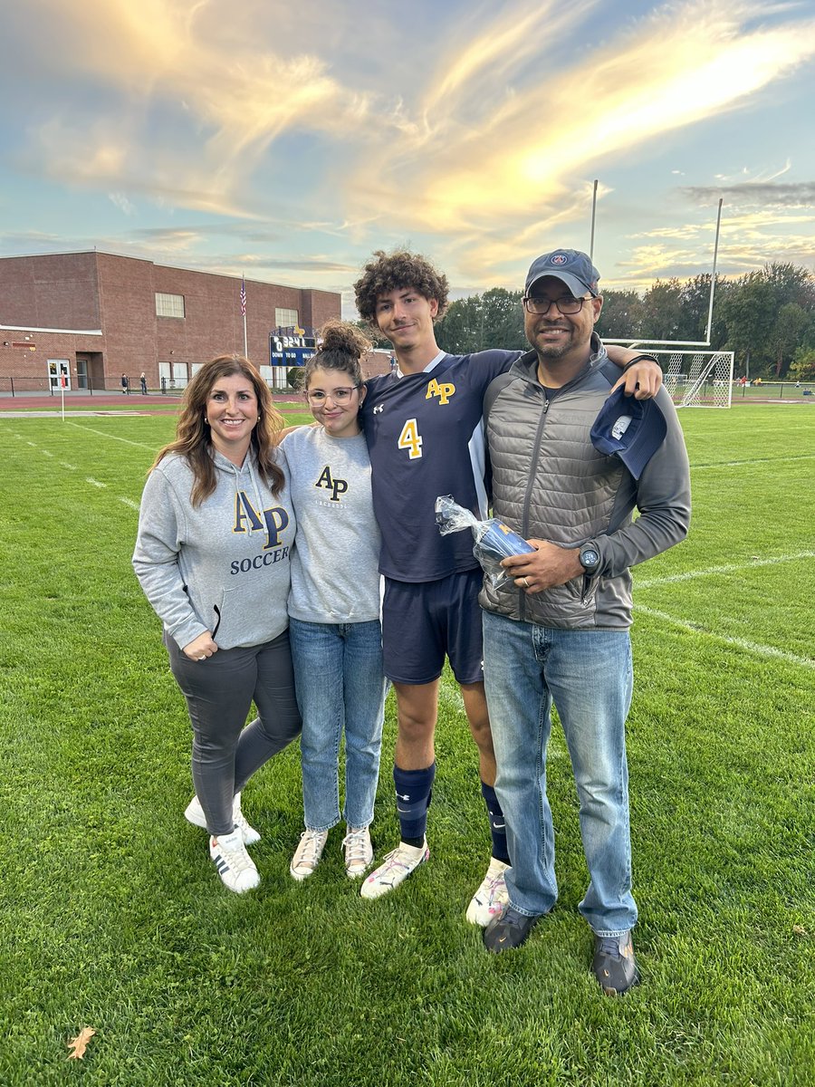 Averill Park Golden Knights tweet media