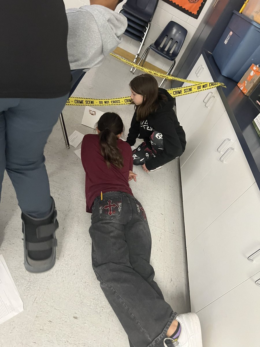 8th Grade Scholars using their RLA skills with STAAR-like questions to investigate the disappearance of Ichabod after reading the drama, The Legend of Sleepy Hollow ! <a href="/HAntwine_MS/">Patricia Pedroza</a> <a href="/iGalindo_AMS/">Mr. Galindo</a> <a href="/MChavez_AMS/">Monica Chavez</a>  #ALLIN