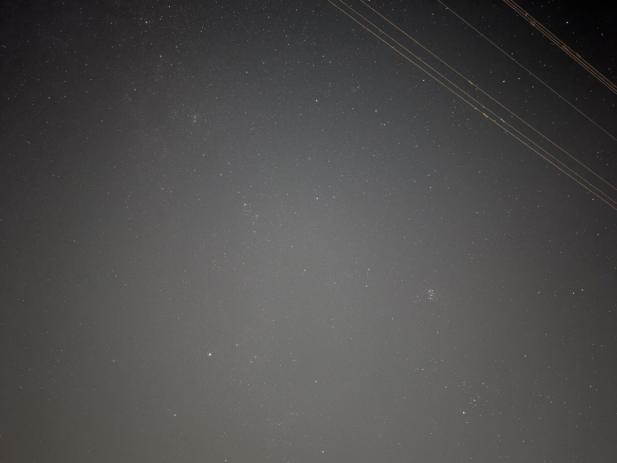 MINACO1919V's tweet photo. 昨日からPixel9へ
夜近場で天体モードで星空撮影♪
よしよし♪
かくーだいしてご覧♪
夜のほーしをー♪
広げてご覧ー♪
いっぱい見えるーでしょ？♪ https://t.co/r3zfEKkzSR