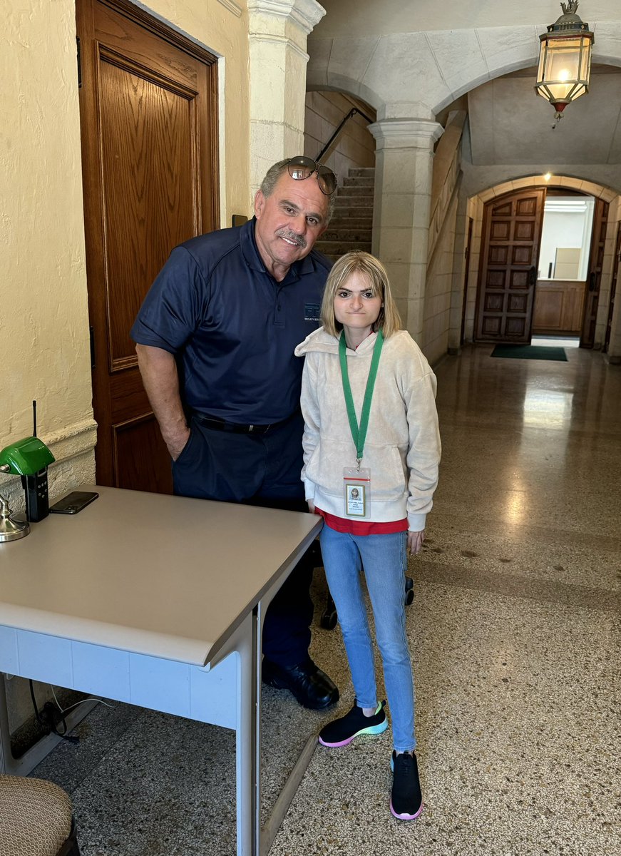 Angie Torres tweet media