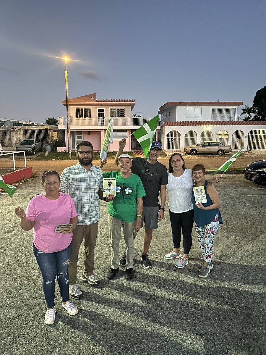 ¡Se siente la presión! Seguimos llevando el mensaje de la esperanza a cada rincón de Fajardo, puerta a puerta, compartiendo nuestra propuesta de un gobierno justo y transparente. ¡El futuro de Fajardo está en nuestras manos!
#PrietoAlcaldeFajardo
#LaAlianzaVa