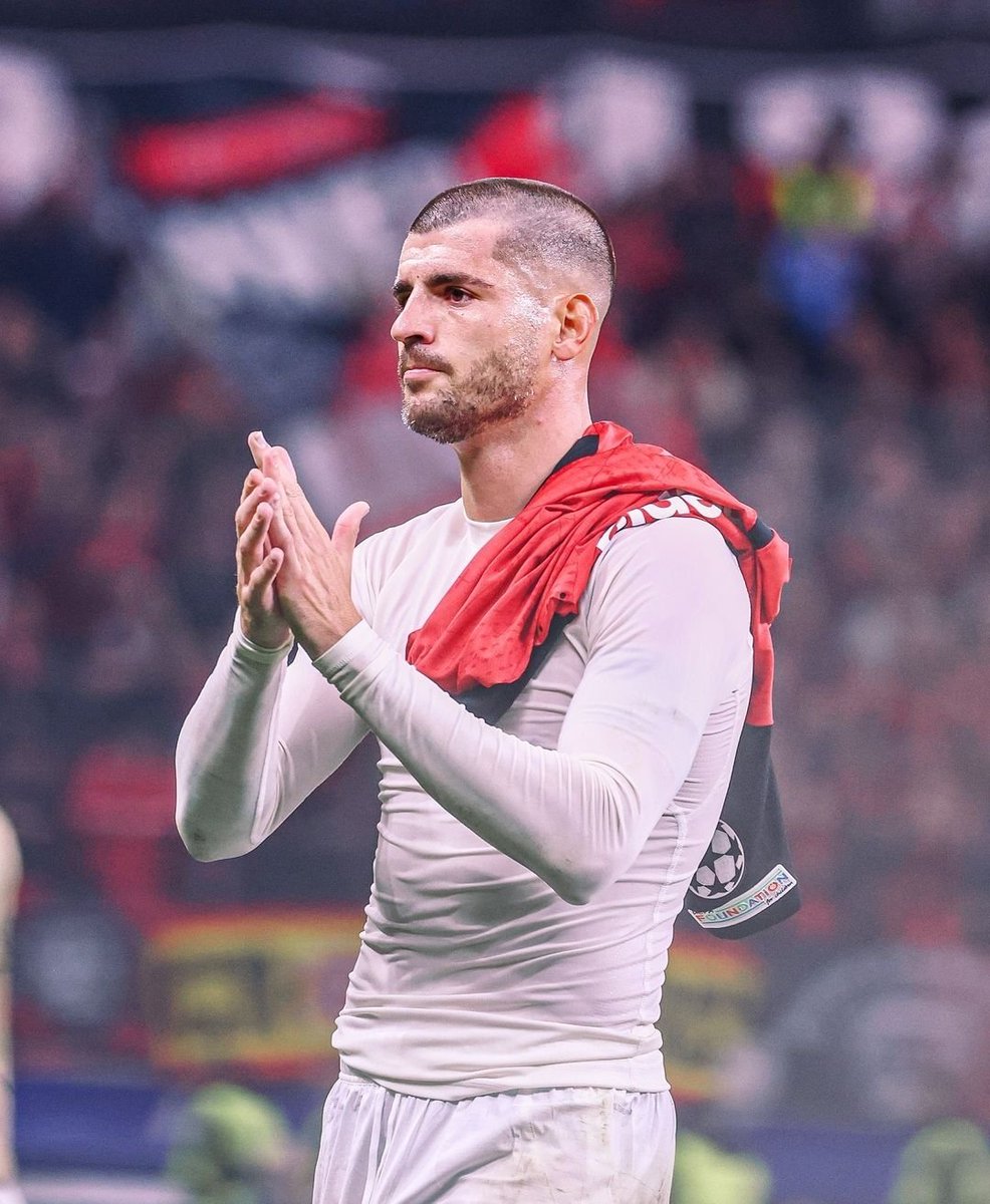 EL MILÁN NO ARRANCA❌

👎🏼En el partido más disputado del día de hoy, el Milán se vio superado por un Leverkusen en todas las facetas del juego

🫠Ya van 2 derrotas consecutivas y un goal average de -3

🇫🇷El buen partido de Maignan es lo único positivo que encontró hoy el Milán