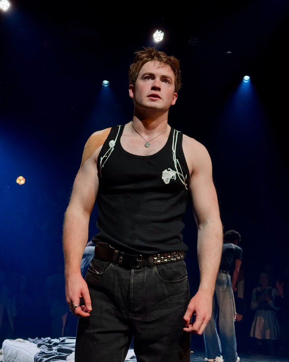 new pics of kit connor as romeo