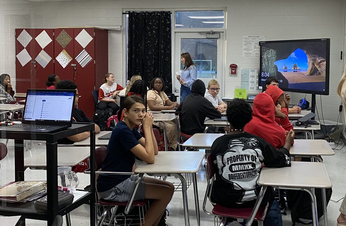 Social Circle Middle/High School Media Center tweet media