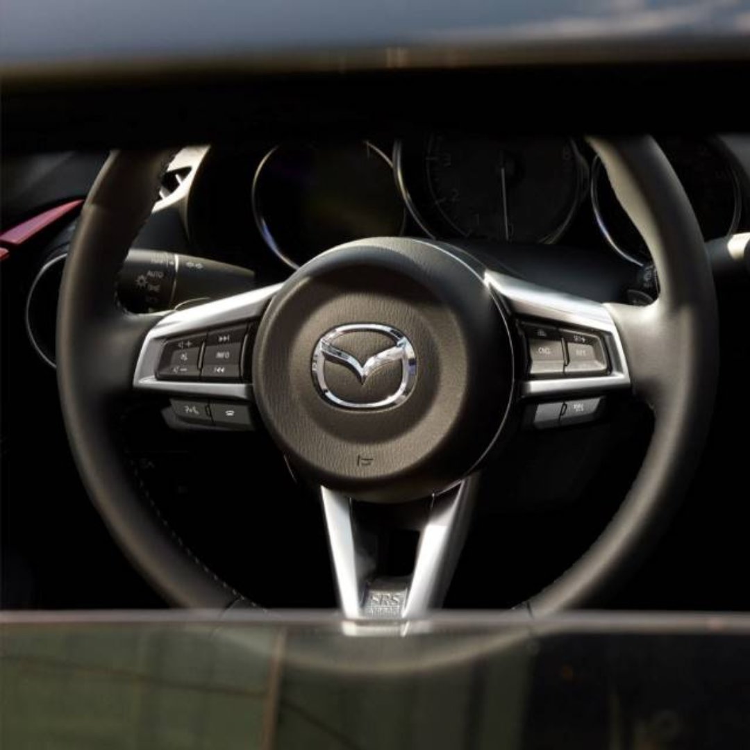ph_mazda's tweet photo. Conduce con lujo en el Mazda MX-5 Miata RF 2024. Siente los 181 hp y la precisión mejorada al tomar cada curva. El techo retráctil le da el toque perfecto de estilo y conveniencia. Descúbrelo en Puente Hills Mazda. #MazdaMX5 #MiataRF #LujoEnMovimiento #PuenteHills #Mazda https://t.co/AqPyB9X1U2