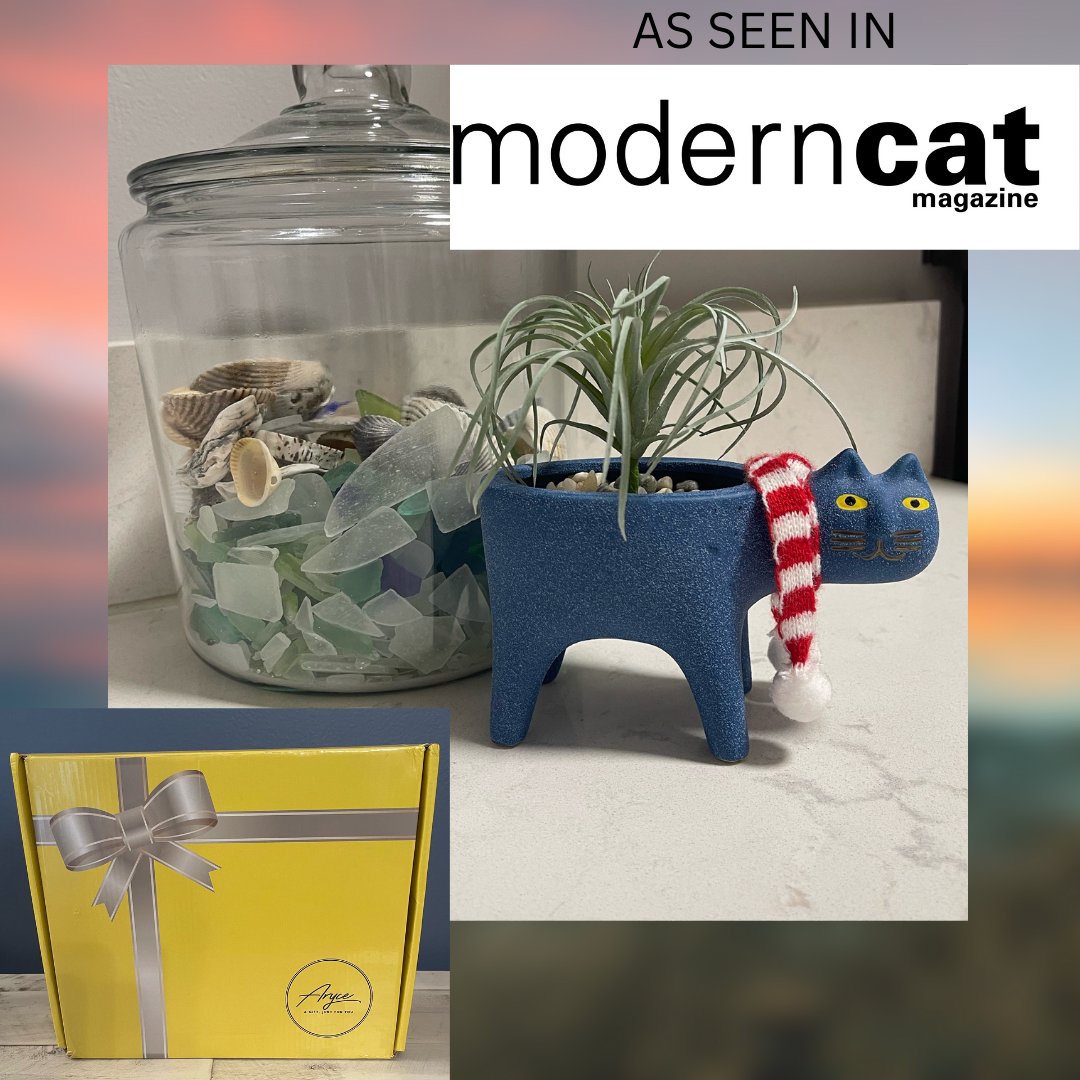 AryceGifts's tweet photo. 🐾✨ Just Featured in Modern Cat Magazine! ✨🐾

Calling all cat lovers! 🐱 Our Cat Lover Gift Box has just been spotlighted in @ModernCatMag  and we couldn't be more excited! 🎉 This purr-fect collection! https://t.co/fh8VCSp7mm