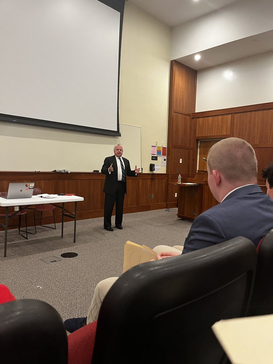 SJMUN's tweet photo. Today Saint John’s Model UN had the pleasure of meeting with John Sullivan to discuss his former title as Ambassador to Russia. We were enthused by his remarks and gained a great perspective of real-life diplomacy. https://t.co/l1mkZ3odRt