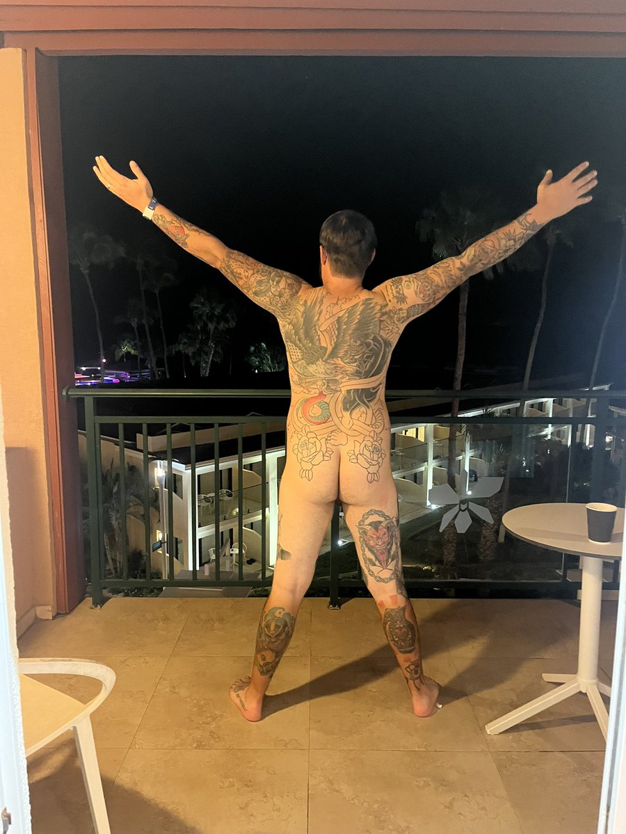 joemofuckinryan's tweet photo. Aruba I’m inside of you https://t.co/e8ERs0ehgZ