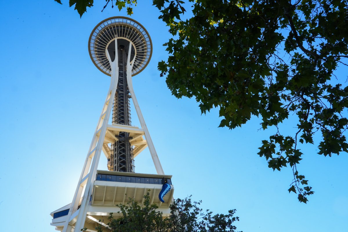 SeattleKraken's tweet photo. If you spot any giant tentacles around town, just know we *definitely* had nothing to do with it! 😅 

You never know where they might pop up next, so keep your eyes peeled and let us know when you see them! 👀 https://t.co/7lVY6w3sQA