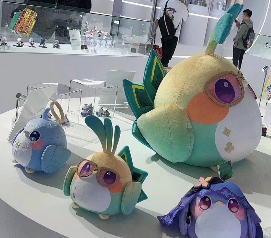 birdcache's tweet photo. [HSR] Origami Birds
✨ XL Origami Bird Plush (Aventurine)
✨ L Origami Bird Plush (Robin, Aventurine, Black Swan)
✨ Origami Bird Clash Themed Blind Bag Trading Toys by HeyDolls
✨ Origami Bird Clash Display Case by HeyDolls

#WF2024上海 #OrigamiBird https://t.co/VKEel1eLFe