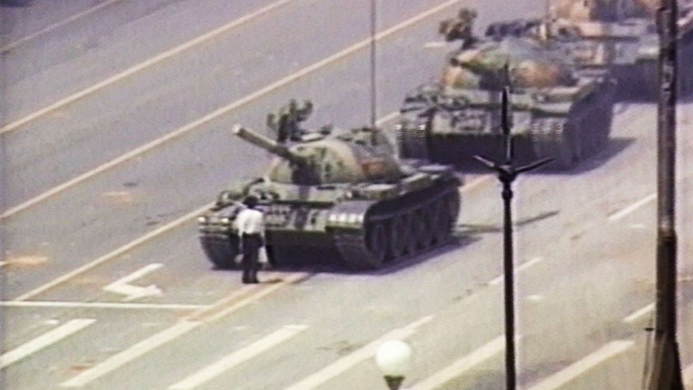 SlayerActual's tweet photo. Tiananmen Tim, aka @Tim_Walz, got beat like a rug tonight. 

🤣🤣🤣

#Trump2024 #VicePresidentialDebate #VanceWalzDebate #Republicans #CBSDebateNight #CBS https://t.co/bHUyVsWVwv