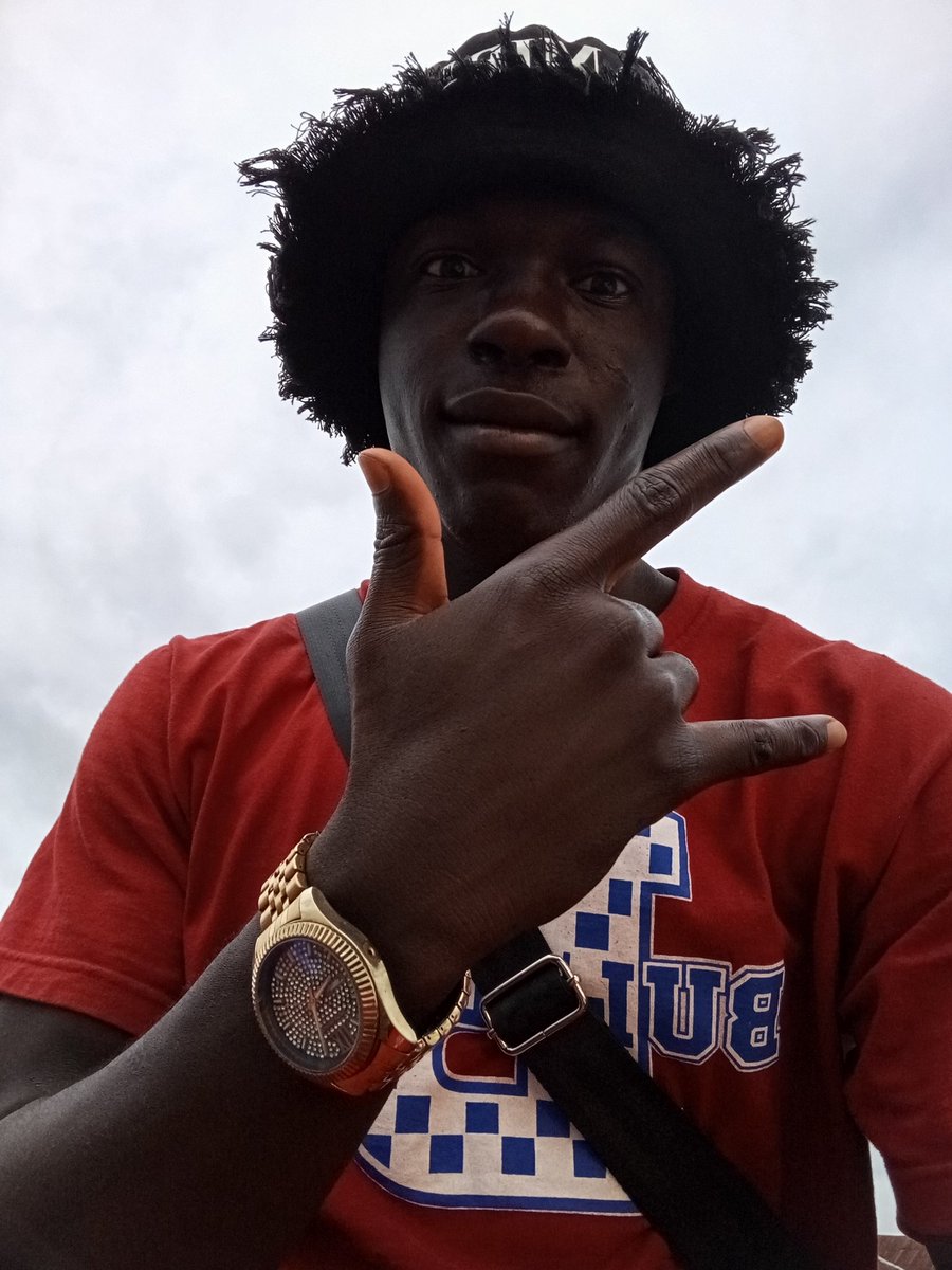 OGYCEEJAMES001's tweet photo. Up and greatfull lord God almighty father it's another 365 days again thankfully to you God 🙏🙏🙏🙌🙌‼️ https://t.co/V3w3cIekqw
