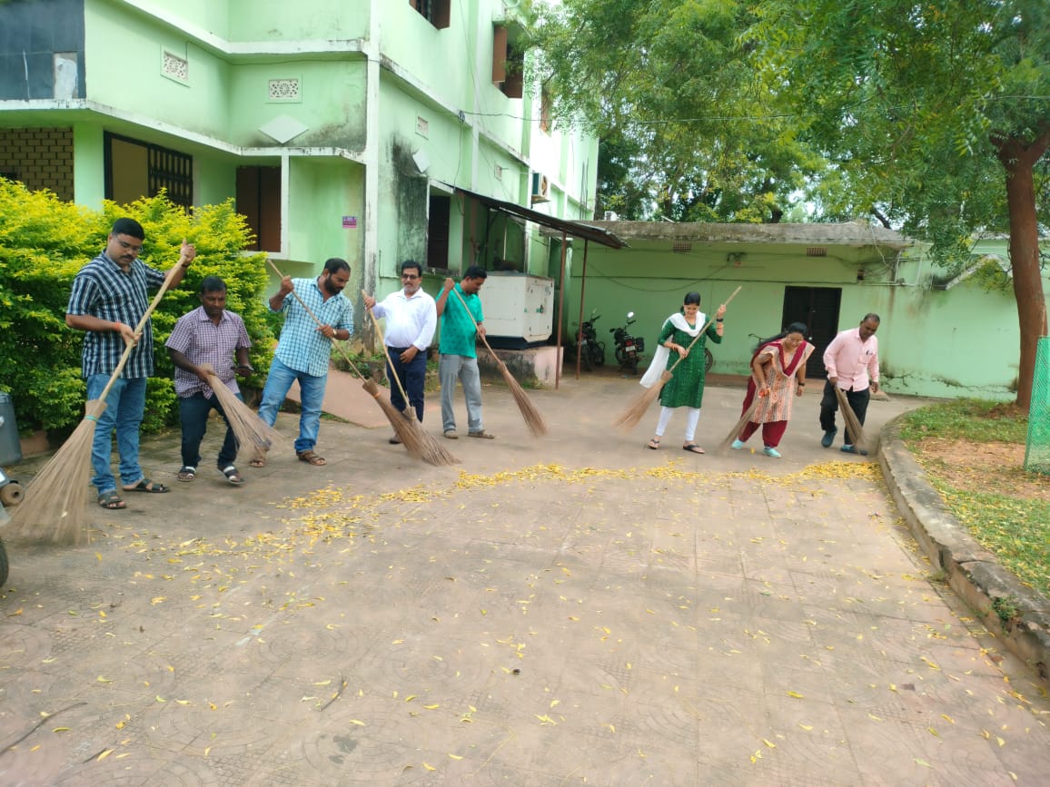 Observation of Swachhata Hi Seva 2024 and Swachh Bharat Diwas on October 2, 2024 at Ranpur Block
#SBD2024 &amp; #SHS2024@zpnayagarh
<a href="/AdmnNayagarh/">Collector & DM Nayagarh</a>
<a href="/PRDeptOdisha/">Panchayati Raj and Drinking Water Department</a>
<a href="/CMO_Odisha/">CMO Odisha</a>
@MoJDDWS
<a href="/swachhbharat/">Swachh Bharat Mission - Grameen</a>