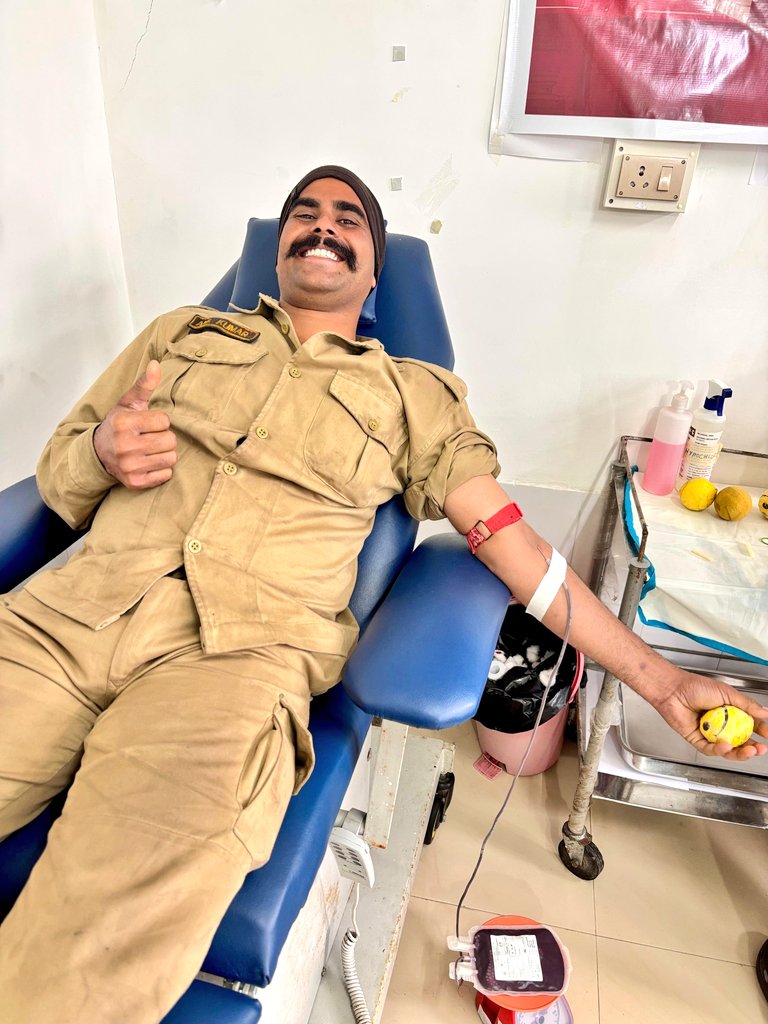 prodefgau's tweet photo. "Donate Blood, Save Lives – A Gift from the Heart, for the Nation!”
Commemorating #NationalVoluntaryBloodDonationDay, HQ763BRTF, BRO organized a Voluntary #BloodDonation Camp, in coordination with District Hospital #Tawang under the aegis of #ProjectVartak
@BROindia https://t.co/IPvOacELgI