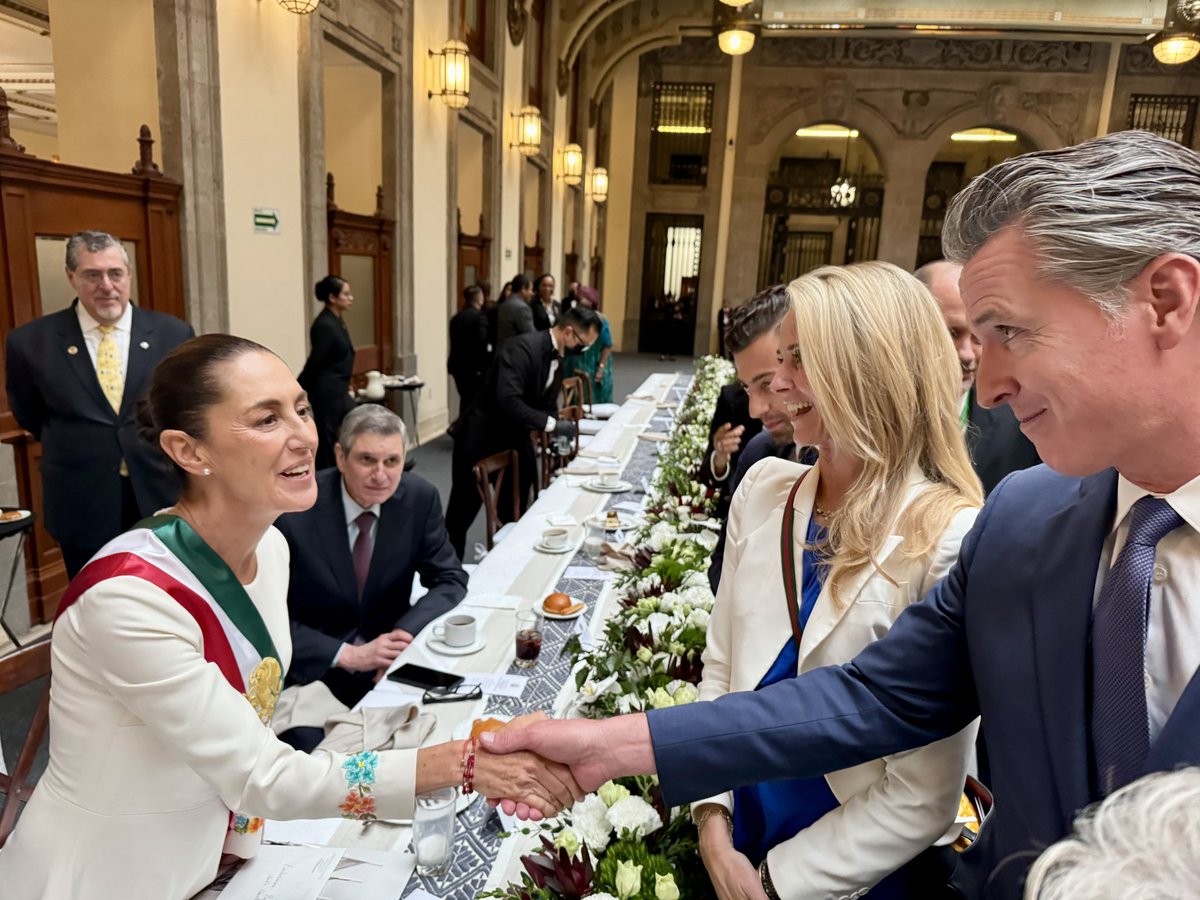 JenSiebelNewsom's tweet photo. Today, we witnessed history with the inauguration of President Claudia Sheinbaum—Mexico’s first woman president. Her words resonate deeply: Es tiempo de transformación y es tiempo de mujeres. It’s time for transformation. It’s time for women. 
A powerful new chapter begins, led by the strength, vision, and resilience of women.