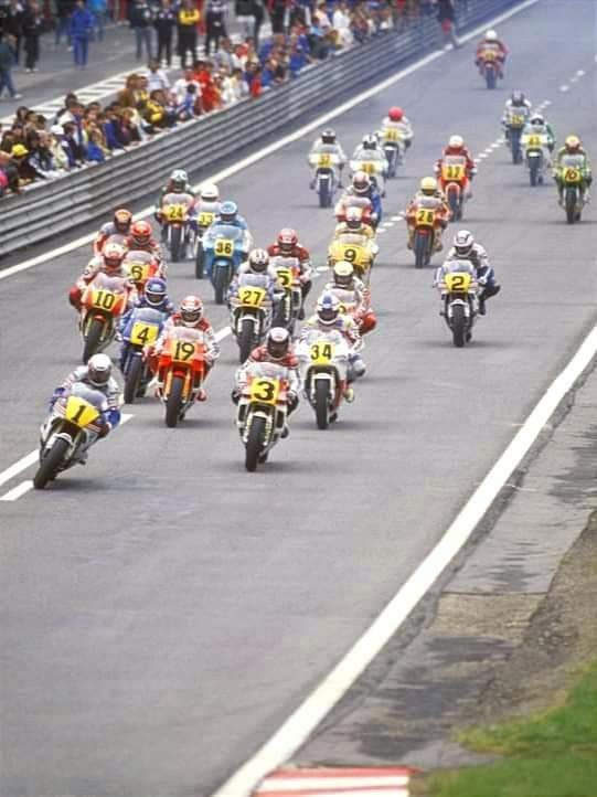 MORIcha59966170's tweet photo. #GPcircus
#SteadyEddie
#WGP1989Rd10Spa
#EddieWin
#Schwantz2nd
#Rainey3rd
#Race3Invalid
#HalfPoint https://t.co/A1e2e9aw8l