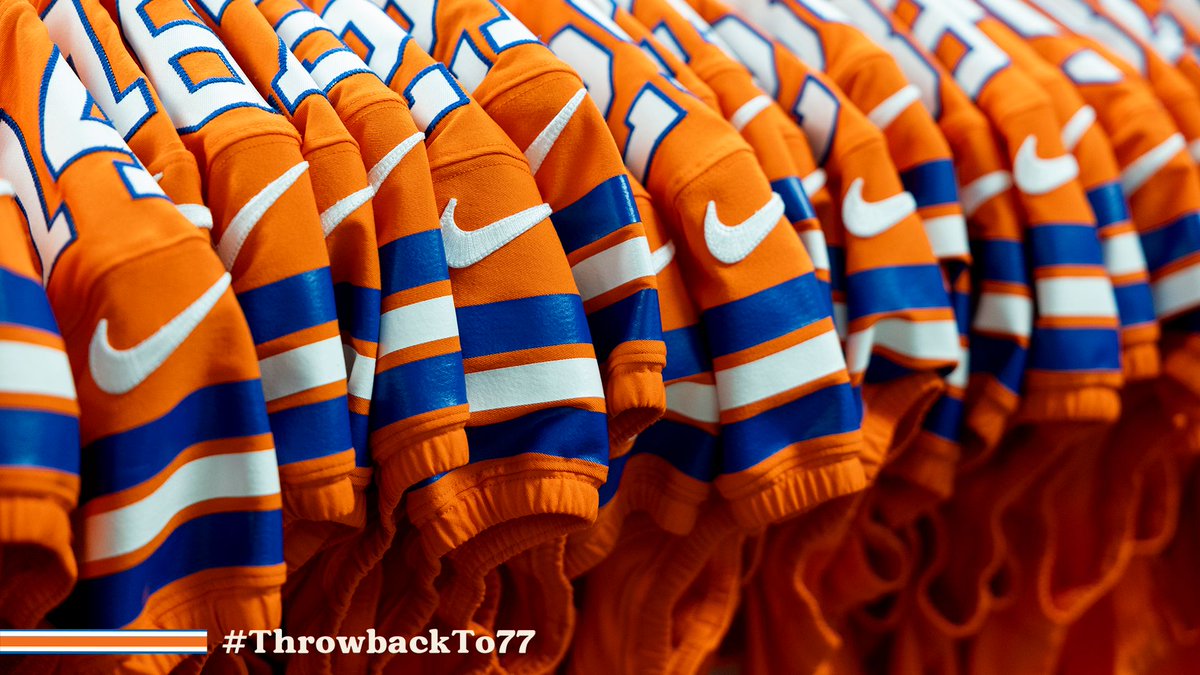 Broncos's tweet photo. 10/10. No notes. 👏

#ThrowbackTo77 📸 » https://t.co/Ovs7pifqGR https://t.co/Usf0AxVUHw