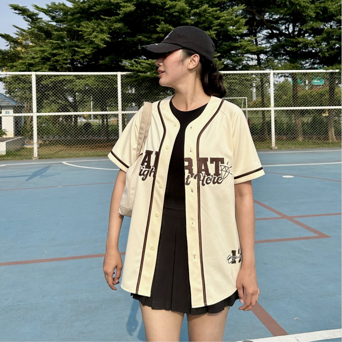 soongyuexe's tweet photo. [help rt! #saiwts]

carat right here baseball jersey @jajanbarengmj 

𖦹 ₱980 + isf and lsf
       ᯓ available in navy and cream
       ᯓ up to size 9XL
       ᯓ doo: october 10
       ᯓ dop: 50% october 15, rem bal october 20

order here:
https://t.co/zrOwHWhUy2
