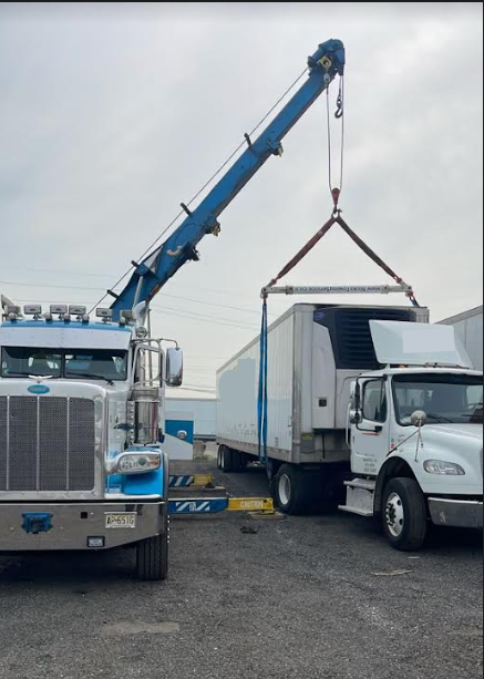 NicksTowingServ's tweet photo. Let us do the heavy lifting for you! 1-800-222-8691
#nickstowingservice #nts #accidentrecovery #rotatorservice #wreckerservice #heavydutytowing #towingandrecoverynj https://t.co/NwA3MV33ZN