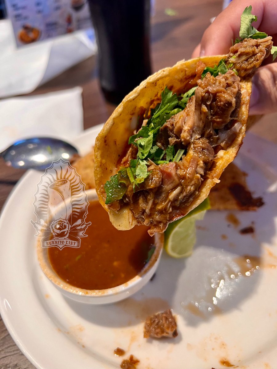 BurritoList's tweet photo. Happy National Taco Day!

🌮 Quesabirria
📱@birrieriadonboni
📍 Birrieria Don Boni Los Angeles, CA

#tacos #TacoTuesday #birria #mexicanfood #NationalTacoDay @ABC7 https://t.co/J2mziDYgwA