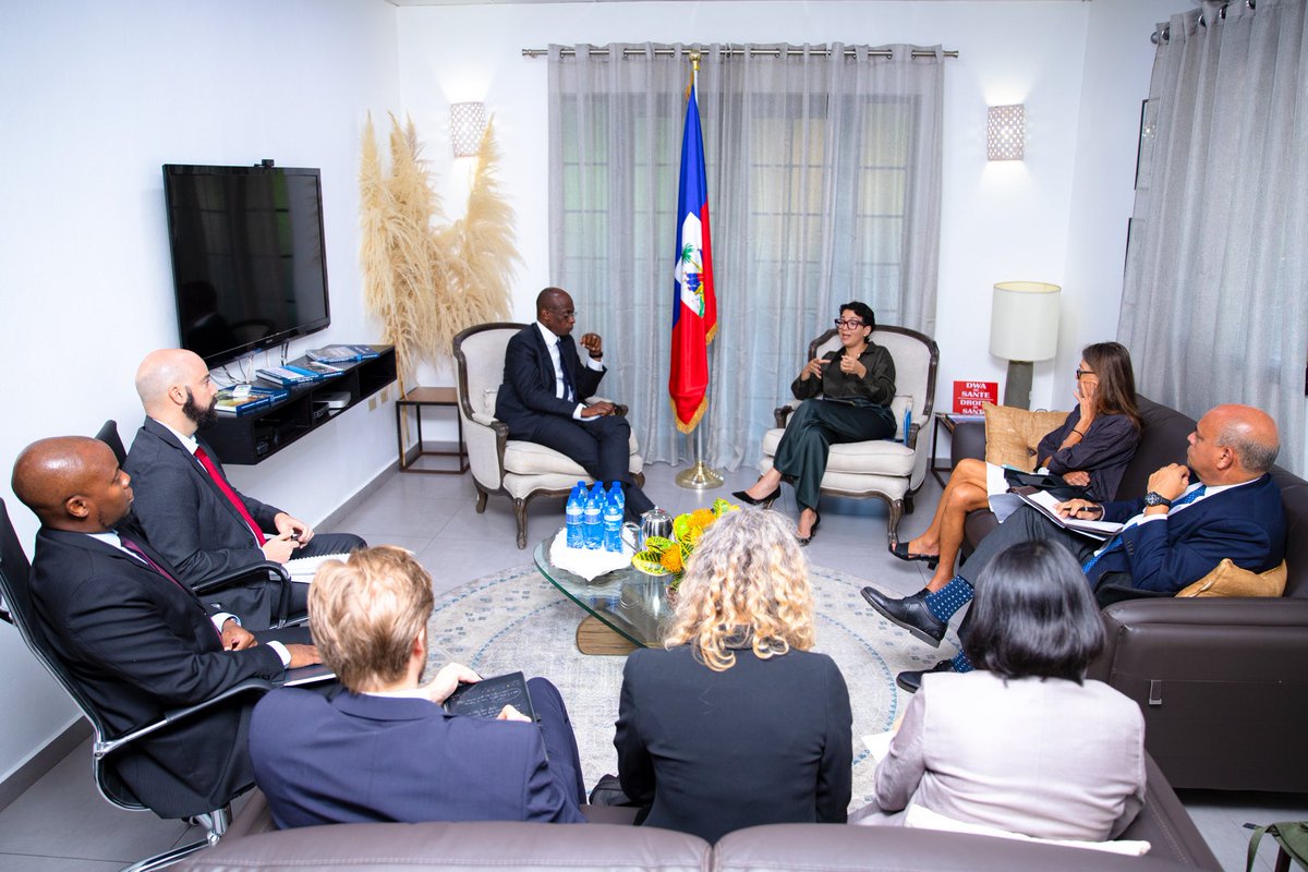 Dominique Dupuy (@dominiqueayiti) on Twitter photo Aujourd’hui, j’ai reçu une délégation du Haut Commissariat aux réfugiés (UNHCR) menée par M. <a href="/RaoufMazou/">Raouf Mazou</a>, accompagné notamment de Mme Shoko Shimozawa, de M. Jose Xavier Samaniego et de Mme Ulrika Richardson. Nos échanges fructueux ont porté sur la situation des déplacés internes Aujourd’hui, j’ai reçu une délégation du Haut Commissariat aux réfugiés (UNHCR) menée par M. <a href="/RaoufMazou/">Raouf Mazou</a>, accompagné notamment de Mme Shoko Shimozawa, de M. Jose Xavier Samaniego et de Mme Ulrika Richardson. Nos échanges fructueux ont porté sur la situation des déplacés internes